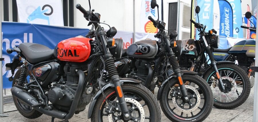 Read more about the article Royal Enfield Launches 2025 Hunter 350 with Three New Colours and Fresh Features